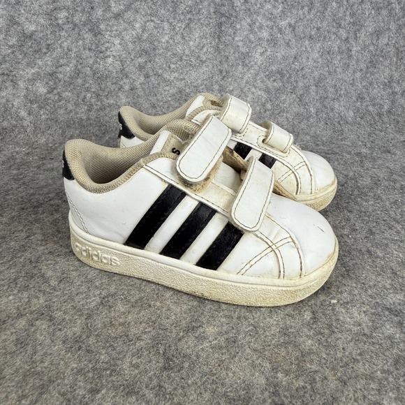 ADIDAS GRAND COURT SNEAKERS Toddler Size‎ 5 K  WHITE / BLACK - Picture 1 of 6